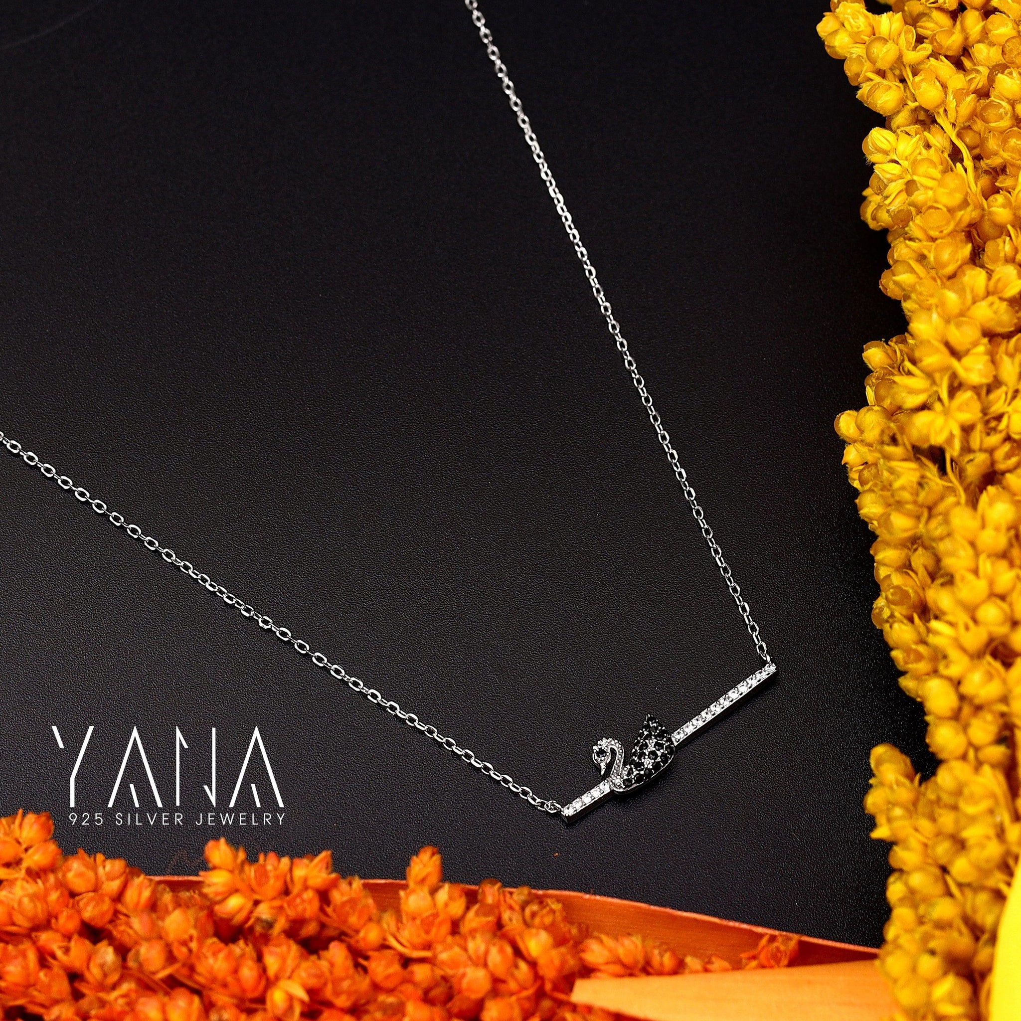 Swan necklace in 925 Silver For Women - YANA SILVER